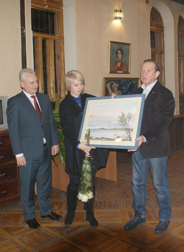 p1333.jpg (42802 bytes)