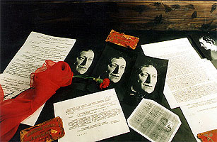 2hmus11a.jpg (30454 bytes)